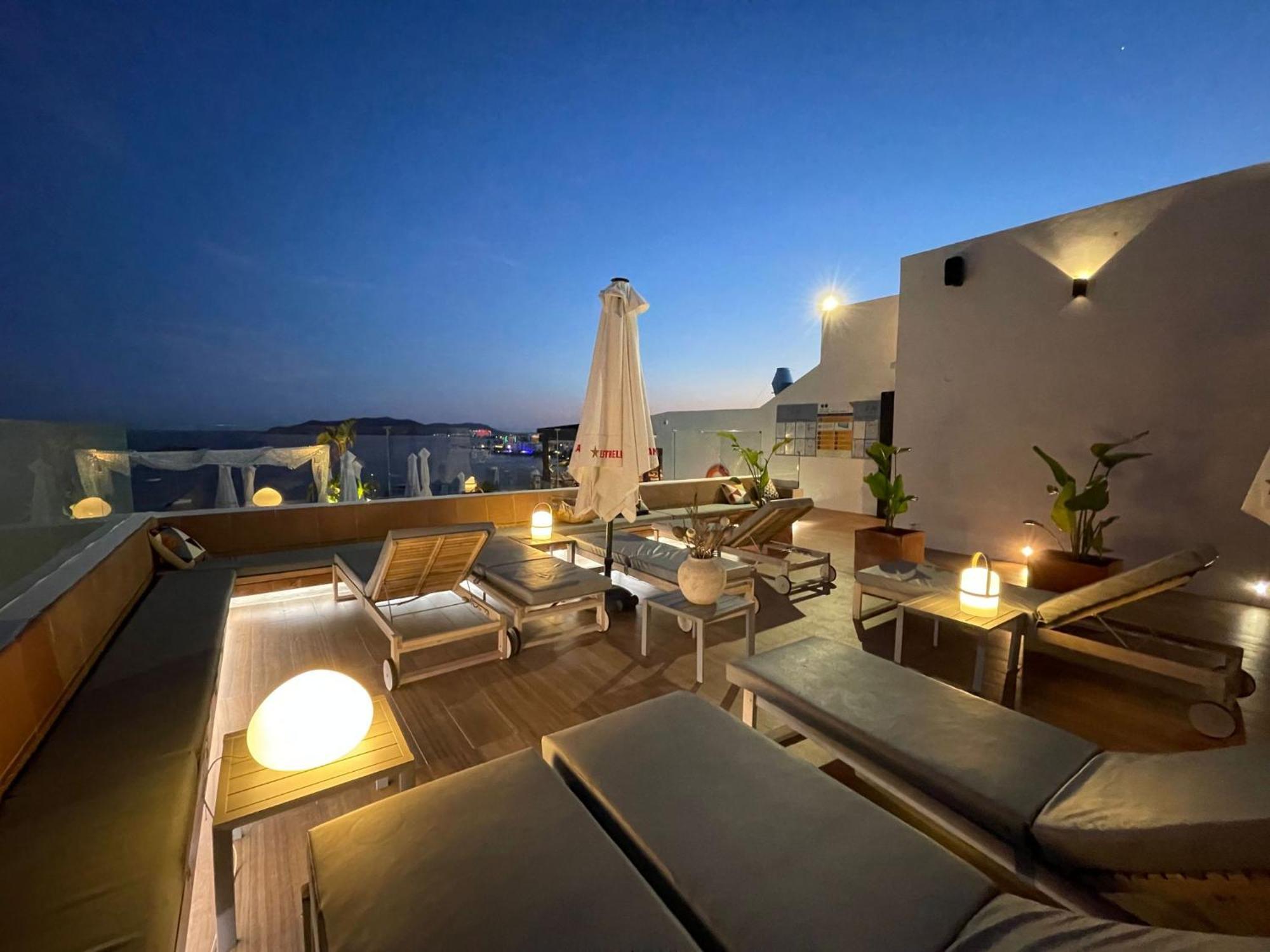 Cenit & Apts Sol Y Viento