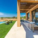 Luxury Villa In The Hearth Of Mallorca Can Berrubi