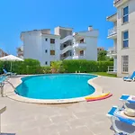 Apartamentos Llevant