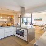 4 Bedroom Stunning Home In Moscari
