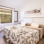 Villa Iris
