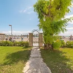 Apartment Carabela Front Beach & Pool By Interhome