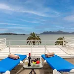 Beachfront Apartment Sivella Mar By Sealand Villas