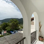 Casita En Cala Llonga
