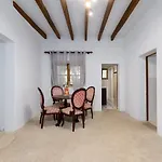 Yourhouse Llampi, Quiet Villa In The Countryside With Private Pool
