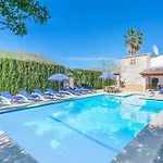 6 Bedroom Villa A Very Short To Port Pollensa By Renthousing