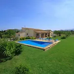 Catalunya Casas Charming Villa With Pool Walking Distance To Beach!
