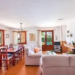 Yupihome Villa Art