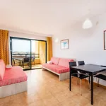 Apto Con Terraza 403