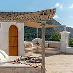 Beautiful Sea View Villa In Jondal
