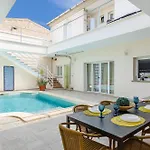 Yourhouse Villa Marian