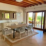 Villa With 50M2 Pool Close To Golf Vall Dor And Portocolom