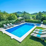 Villa Llosia By Vintage Travel