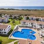 Cheap & Chic: Apartamentos En Son Bou De 2 Dormitorios