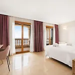Villa Luna Suites