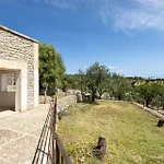 Auxella Gran