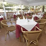 Ses Eufabietes Apartments & Restaurant