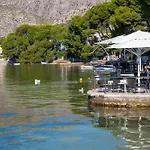 Apartment Vora Dor
