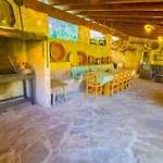 Beautiful Mediterranean Villa With A/C, Wifi