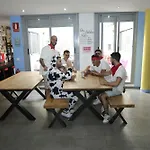 New Art Hostel - Albergue Juvenil