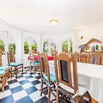 Villa Malik Mit Meerblick Und Pool