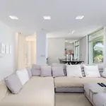 Port Nou - Villa With Private Pool In Cala Bona