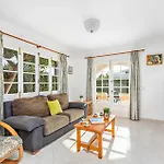 Villa Sunflower By Villa Plus