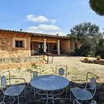 Beautiful Holiday Home With Pool