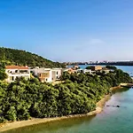 Villa Patoli