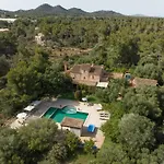 Villa De Lujo Con Gran Piscina Y Campo De Golf Cerca