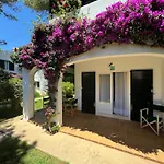 Apartment With Garden And Swimming And Beach