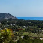Charming Villa With Pool, Can Toni Mateu.