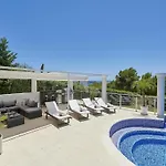 Holiday Home In Tranquil Sorroundings