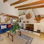 Ferienhaus Mit Privatpool Fuer 6 Personen Ca 300 Qm In Alcdia, Mallorca Nordkueste Von Mallorca