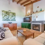 Ferienhaus Mit Privatpool Fuer 6 Personen Ca 226 Qm In San Lorenzo De Cardessar, Mallorca Suedostkueste Von Mallorca