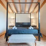 Ferienhaus Mit Privatpool Fuer 8 Personen Ca 460 Qm In Es Llombards, Mallorca Suedostkueste Von Mallorca