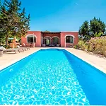 Exclusive Villa In Porroig