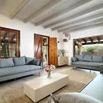 Villa Encinas