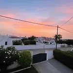Villa Jones