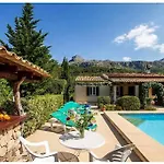 Fantastic Villa In A Quiet Area Near Pollensa By Renthousing