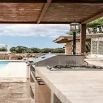 Holiday Home With Outdoor Jacuzzi