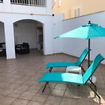 Villas2Meet Casa Blanca