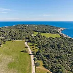 Stunning Home In Manacor