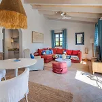 Villa Peroia By Bebreeze