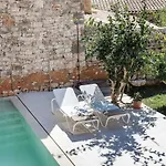 Santanyi'S Hidden Gem - A Townhouse With Soul