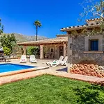 Beautiful Villa In The Countryside Near Pollensa By Renthousing