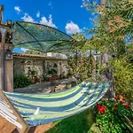 Country House In Llubi With Garden