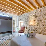 Country House Near Ses Fonts Ufanes