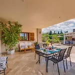 Pet-Friendly Country House With Pool