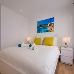 Apartment With Communal Pool Access